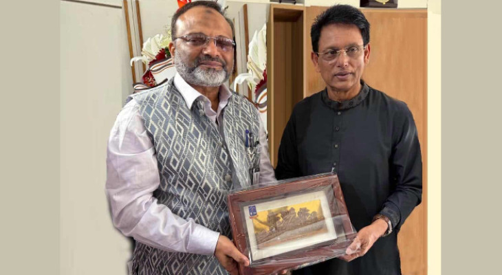 শিক্ষামন্ত্রীর সঙ্গে ঢাবি উপাচার্যের সৌজন্য সাক্ষাৎ